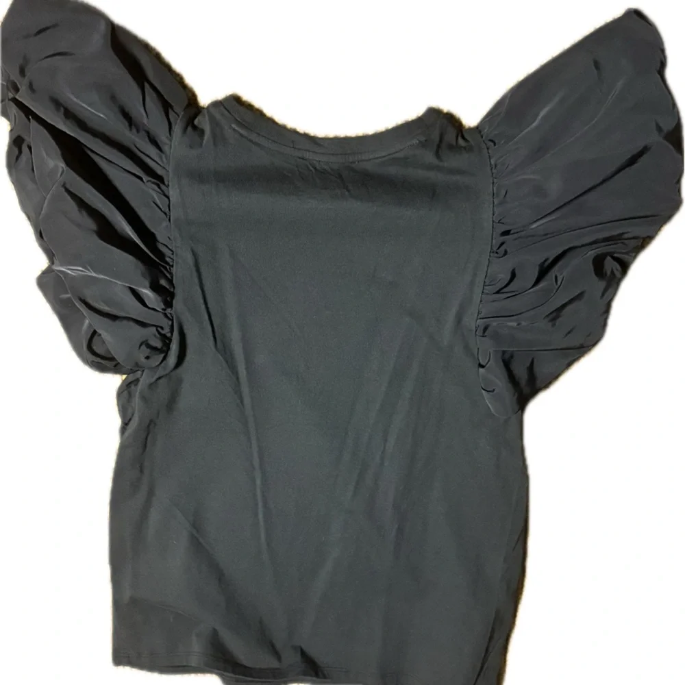 Express Elegant Black Puff Sleeve Blouse - Picture 3 of 4